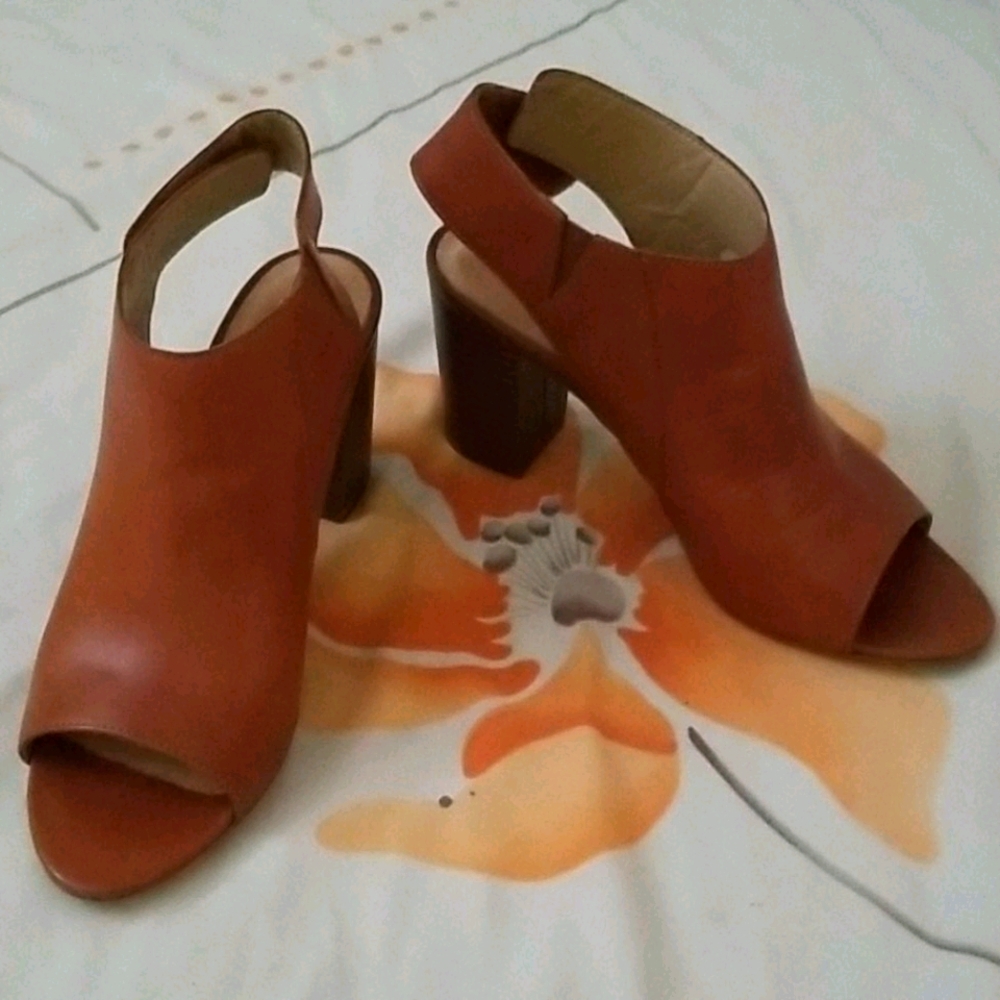 👠US 7 - Brown shoes